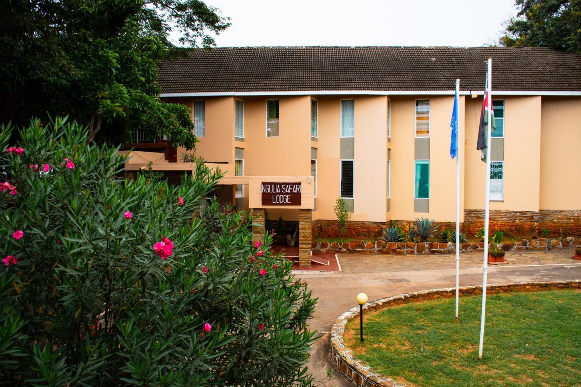 Ngulia Safari Lodge Ithumba Экстерьер фото